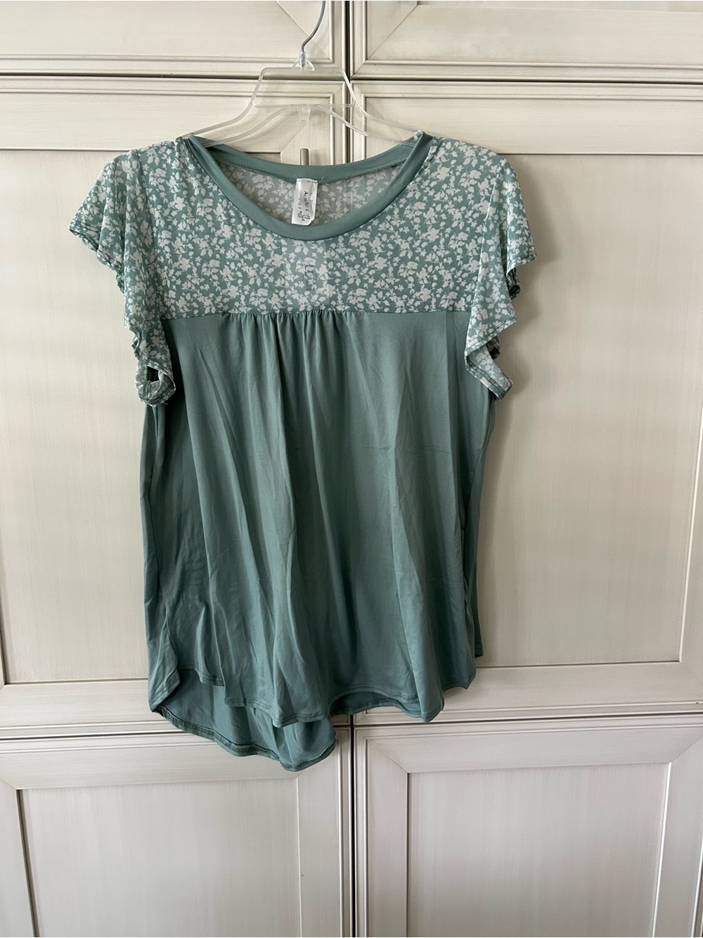 Acting Pro Mint Green Floral Yoke Short Sleeve Top